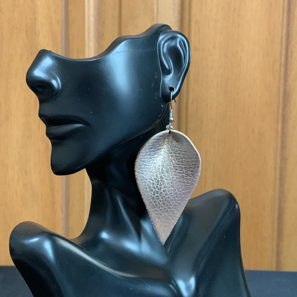 Boho Faux Leather Leaf Earrings - Picture 3 of 3